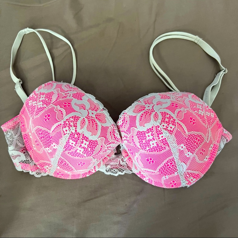 Honeydew lace bra 32DD
